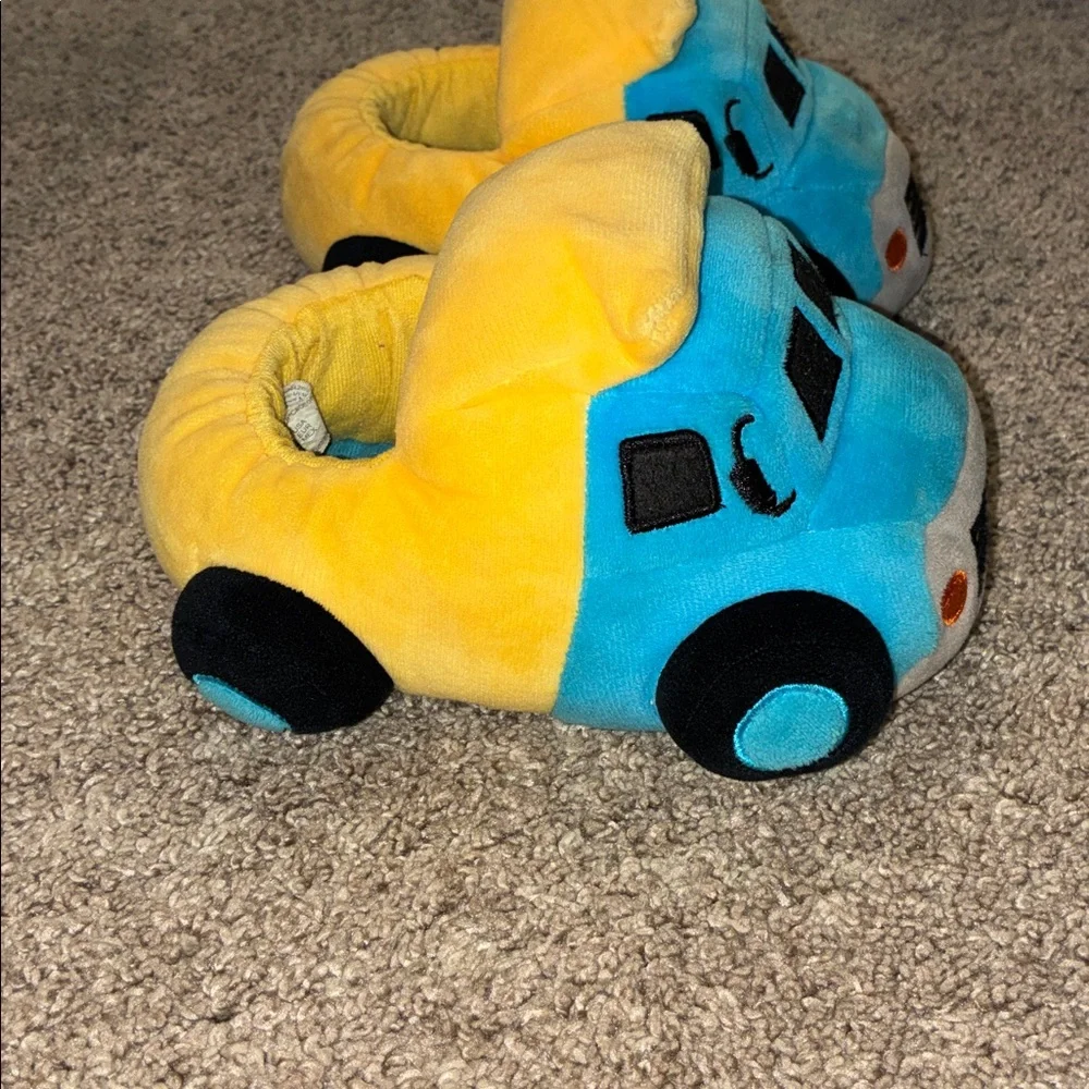 Plush Blue & Yellow Toy Truck Slippers size 11-12 Kids Soft Vehicle house shoes